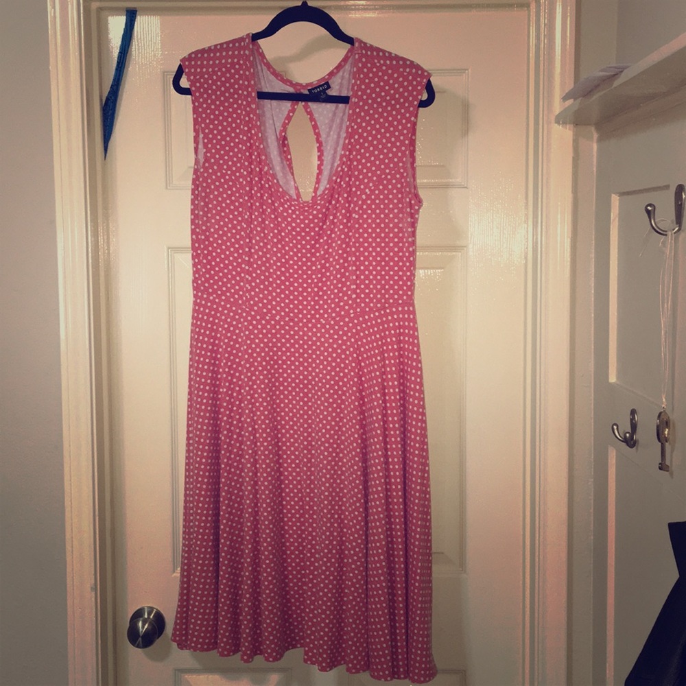 Torrid size 1, pretty coral polka dot dress